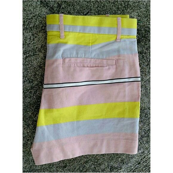 Gap Sunkissed shorts. Size 2 - Picture 3 of 3